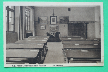 AK Passau / 1920er Jahre / Königliche Kreis Oberrealschule Schule / Lehrsaal